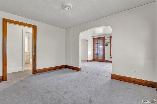 4877 Maynard Street, Detroit, MI 48215