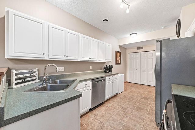 17135 Embers Avenue 2102, Farmington, MN 55024