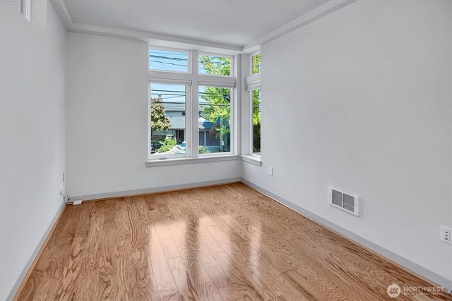 3219 Fuhrman Avenue E, Seattle, WA 98102