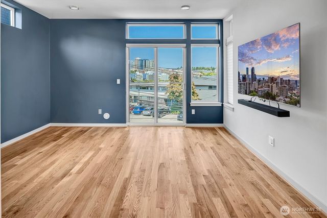 3219 Fuhrman Avenue E, Seattle, WA 98102
