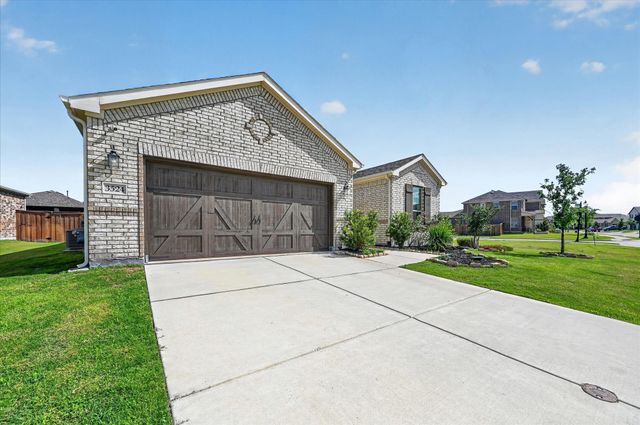 3524 Keechi Creek Drive, Celina, TX 75078