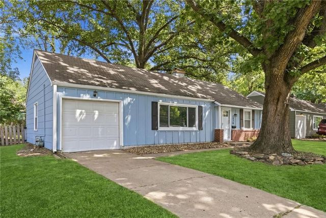 2320 W 76th Street, Prairie Village, KS 66208