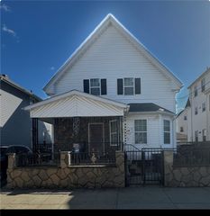 374 New York Avenue, Providence, RI 02905