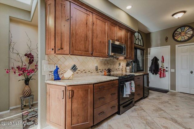 3513 S Via Del Estornino, Green Valley, AZ 85622