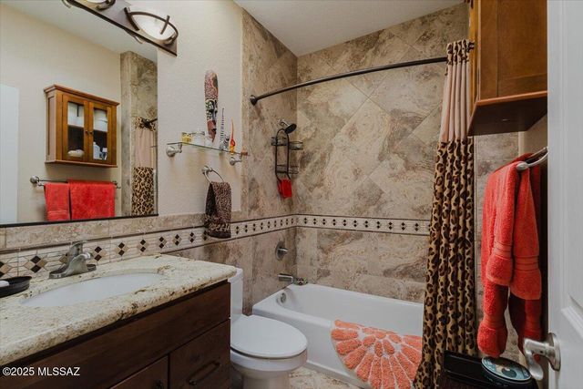 3513 S Via Del Estornino, Green Valley, AZ 85622