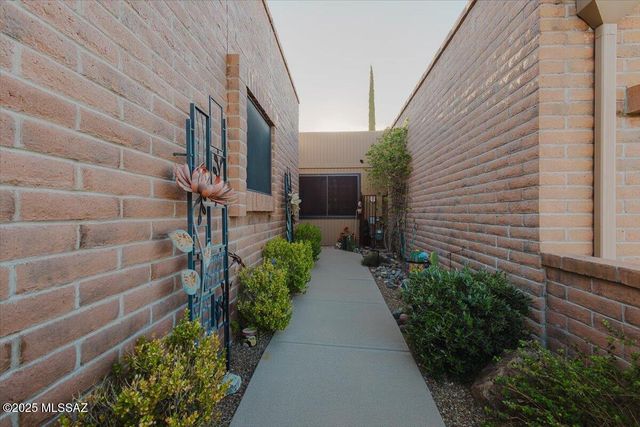 3513 S Via Del Estornino, Green Valley, AZ 85622