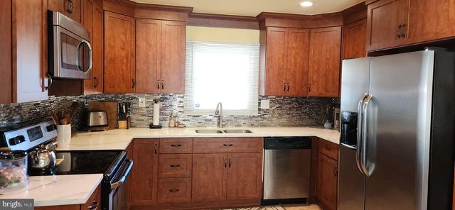 79 MARSHAL LN, Willingboro, NJ 08046