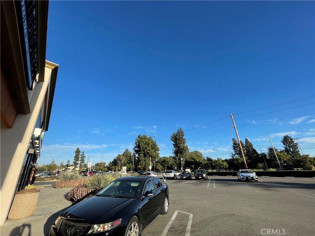 909 W Foothill Boulevard, Claremont, CA 91711 — photo 4