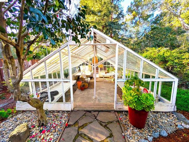 4061 4061 Whittle Ave, Oakland, CA 94602