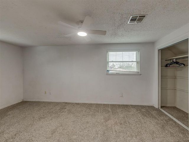 1013 NW 6th Street, Moore, OK 73160