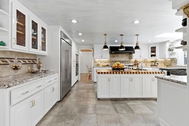 2859 Broken Oak Court, San Jose, CA 95148