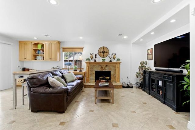 2859 Broken Oak Court, San Jose, CA 95148