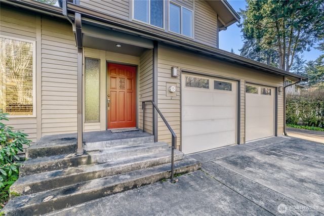 4223 NE 205th Street, Lake Forest Park, WA 98155
