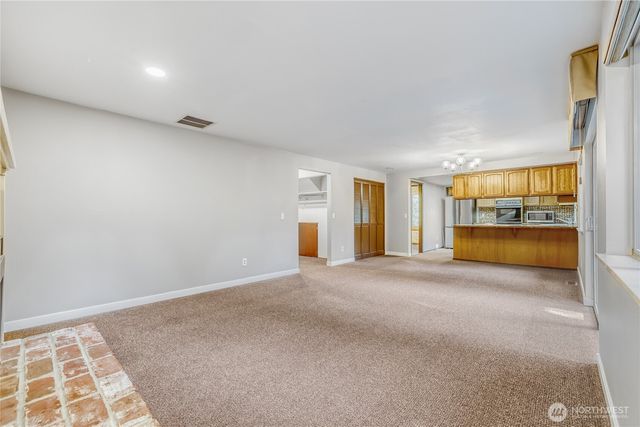 4223 NE 205th Street, Lake Forest Park, WA 98155