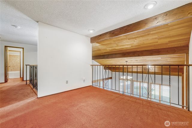 4223 NE 205th Street, Lake Forest Park, WA 98155