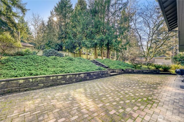 4223 NE 205th Street, Lake Forest Park, WA 98155