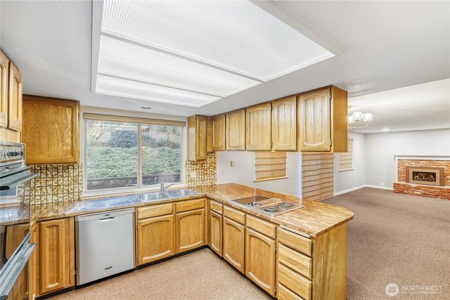 4223 NE 205th Street, Lake Forest Park, WA 98155