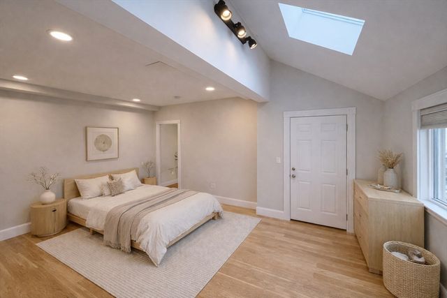 40 Evergreen Ave 1..0, Somerville, MA 02145