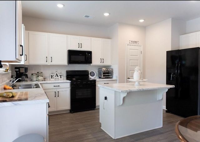1512 Cragston Drive, Winder, GA 30680
