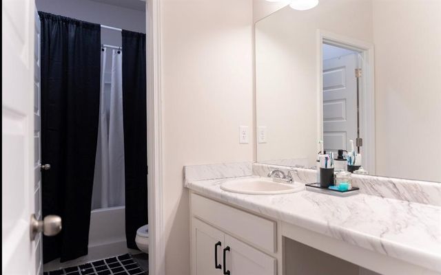 1512 Cragston Drive, Winder, GA 30680