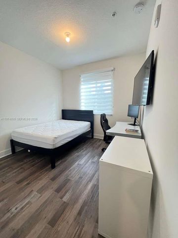 10229 NW 64th Ter 101, Doral, FL 33178