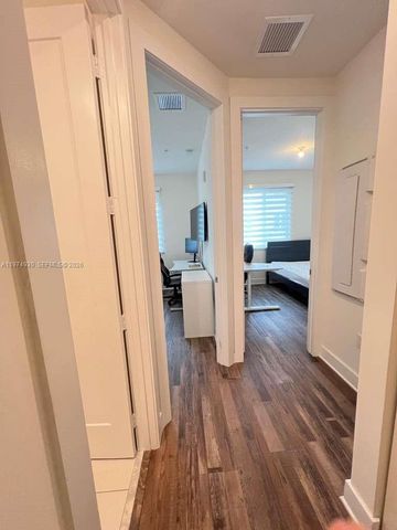 10229 NW 64th Ter 101, Doral, FL 33178