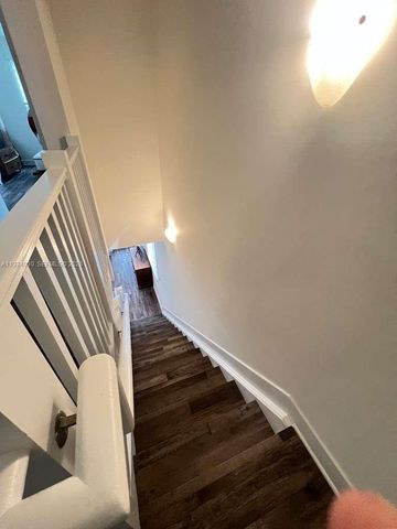 10229 NW 64th Ter 101, Doral, FL 33178