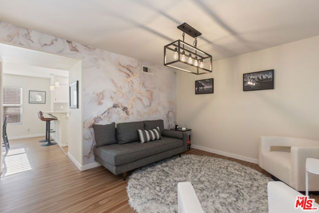 8011 Hannum Avenue, Culver City, CA 90230