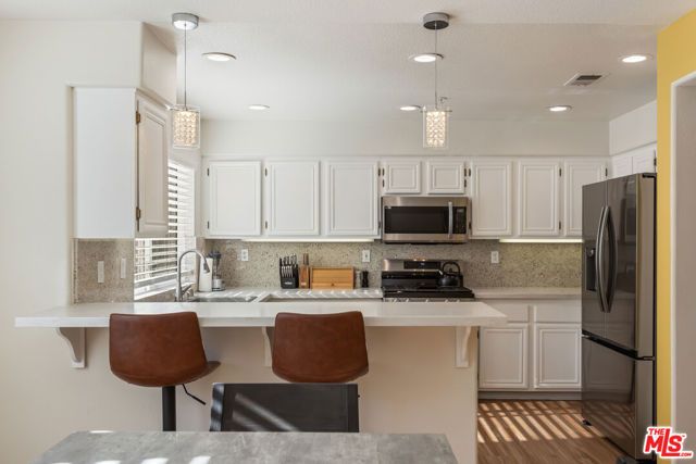 8011 Hannum Avenue, Culver City, CA 90230
