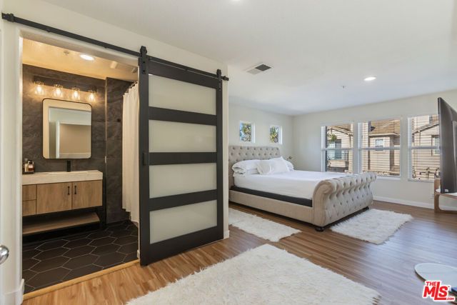 8011 Hannum Avenue, Culver City, CA 90230
