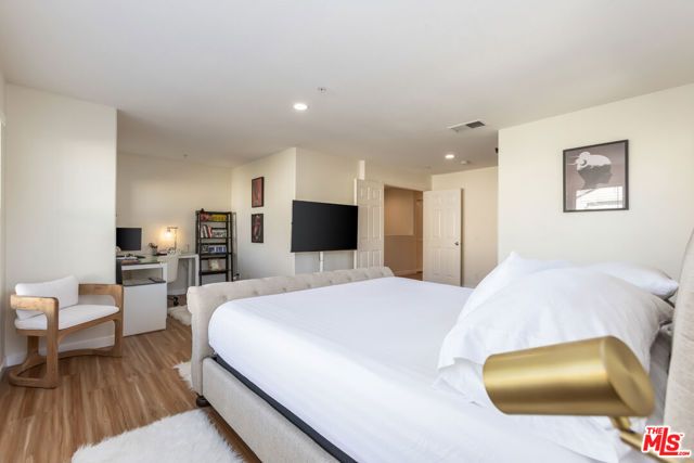 8011 Hannum Avenue, Culver City, CA 90230