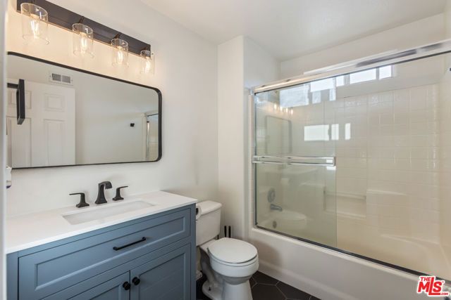 8011 Hannum Avenue, Culver City, CA 90230