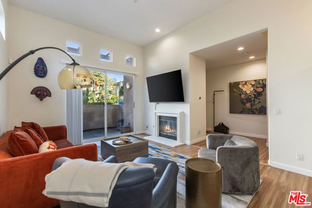 8011 Hannum Avenue, Culver City, CA 90230