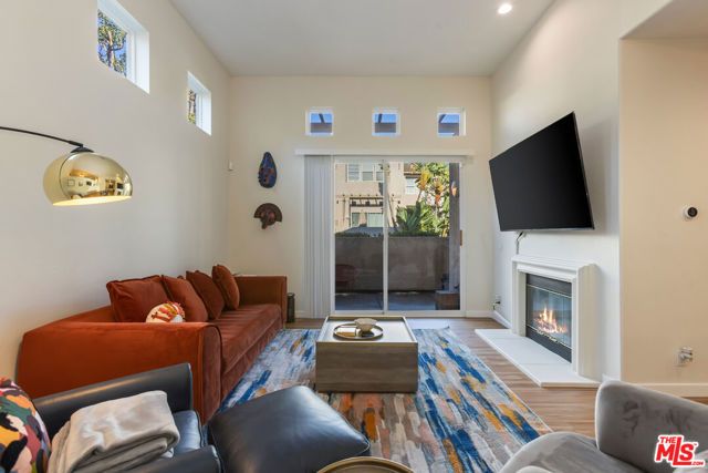 8011 Hannum Avenue, Culver City, CA 90230