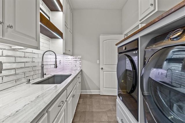 16804 Hauser Street, Overland Park, KS 66221