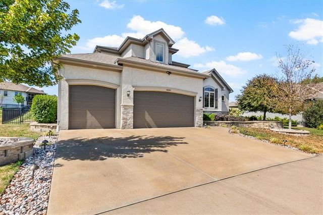 16804 Hauser Street, Overland Park, KS 66221