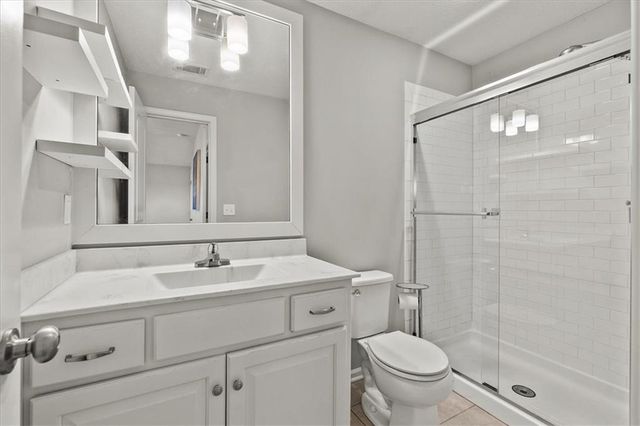 16804 Hauser Street, Overland Park, KS 66221