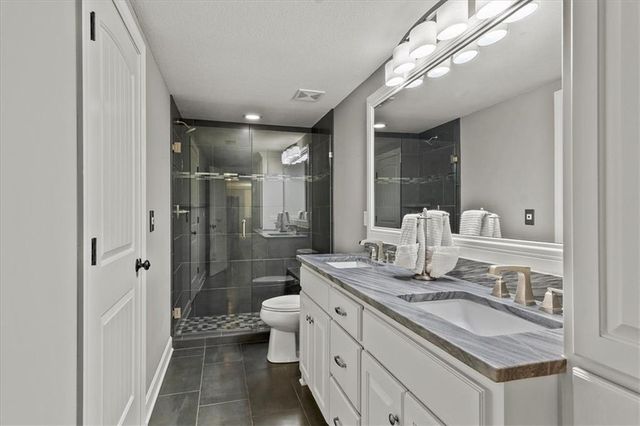 16804 Hauser Street, Overland Park, KS 66221