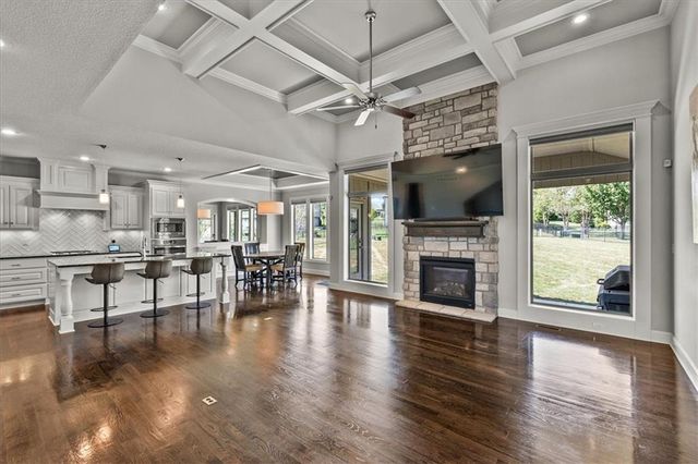 16804 Hauser Street, Overland Park, KS 66221