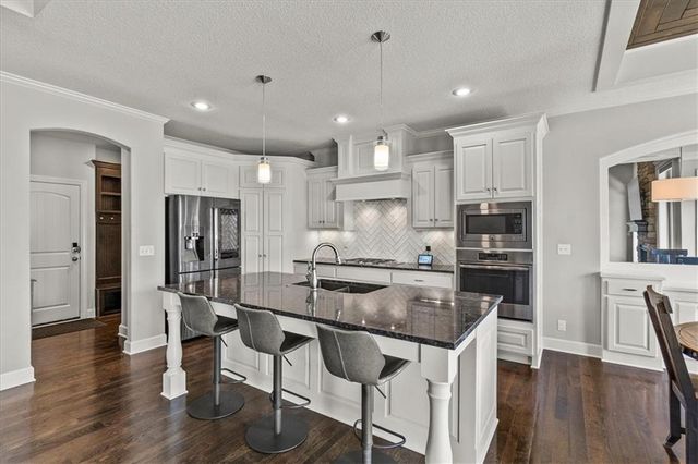 16804 Hauser Street, Overland Park, KS 66221
