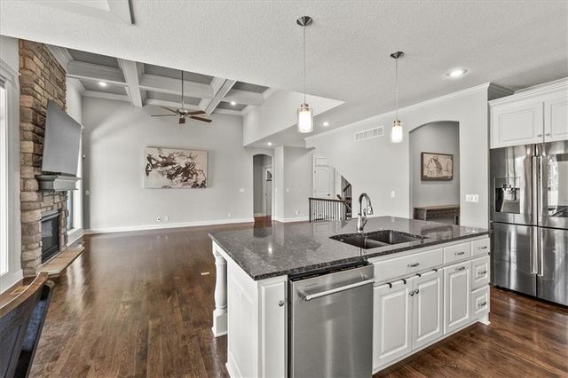 16804 Hauser Street, Overland Park, KS 66221