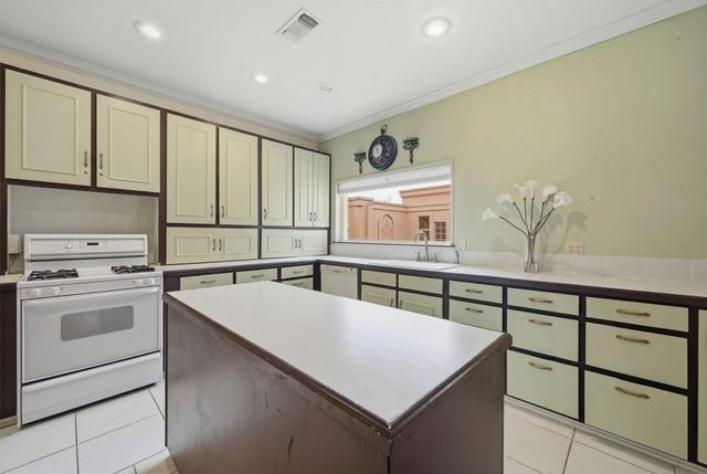 2613 W Cascade Drive, Sherman, TX 75092