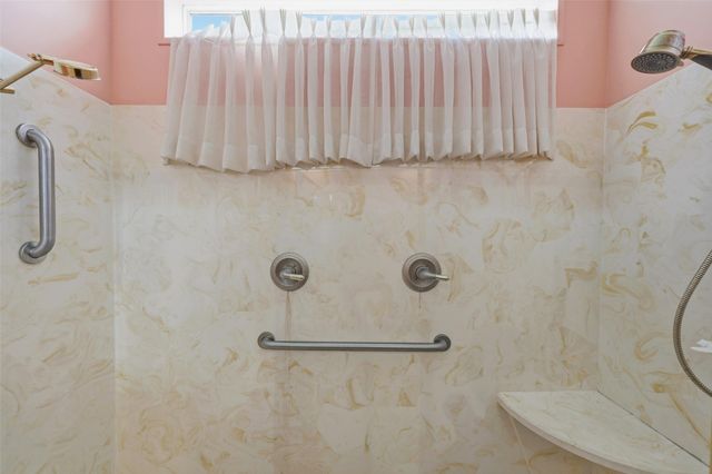 2613 W Cascade Drive, Sherman, TX 75092