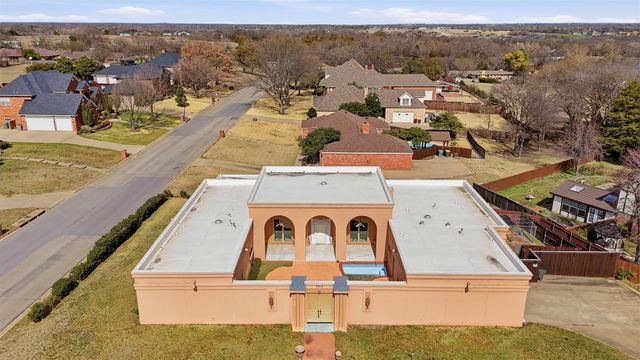 2613 W Cascade Drive, Sherman, TX 75092