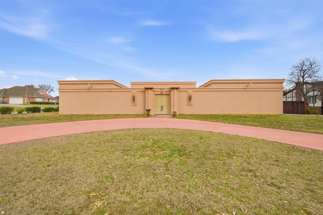 2613 W Cascade Drive, Sherman, TX 75092