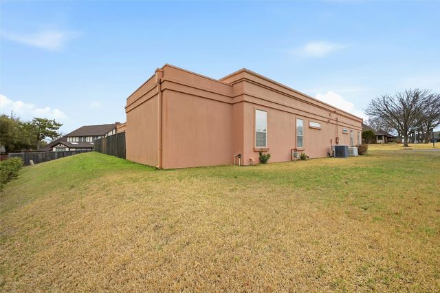 2613 W Cascade Drive, Sherman, TX 75092