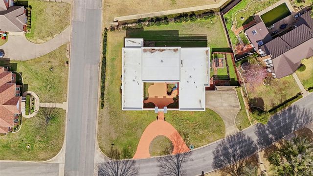 2613 W Cascade Drive, Sherman, TX 75092