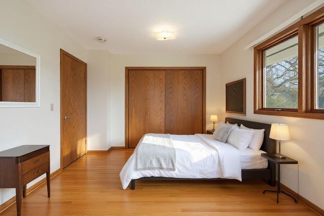 1823 Gramsie Road, Arden Hills, MN 55112