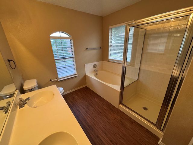 4236 Iriona BND, Austin, TX 78749