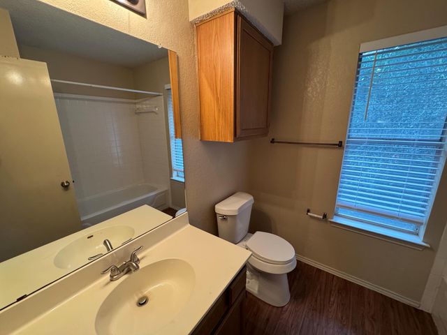 4236 Iriona BND, Austin, TX 78749